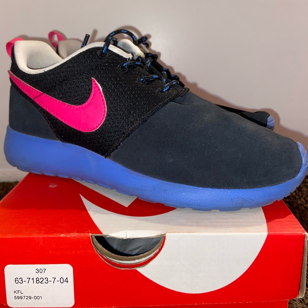 Nike Roshe Run Shoes